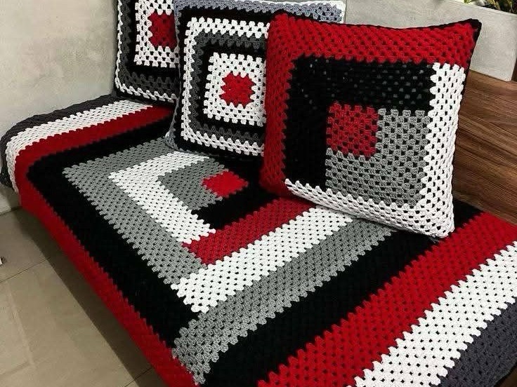 Ensemble plaid & coussins au crochet